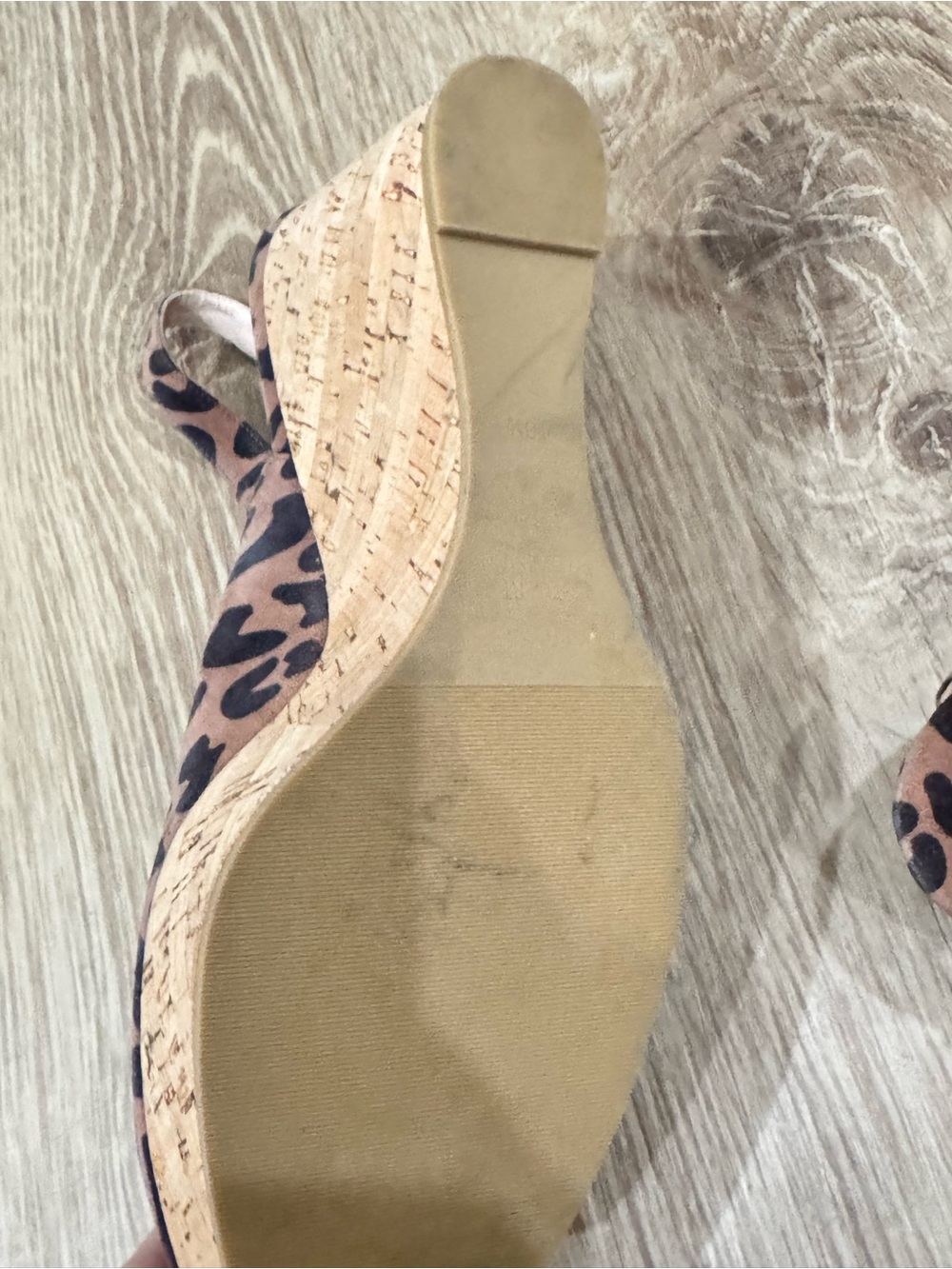 Stuart Weitzman Leopard Print Cork Wedge Slingback Sandals NWOT Women’s 10.5M - Picture 6 of 7